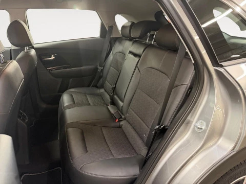 Kia Niro 1.6 GDi HEV 104kW (141CV) Drive