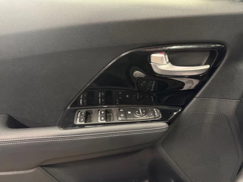 Kia Niro 1.6 GDi HEV 104kW (141CV) Drive