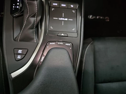 Lexus UX 2.0 250h Business