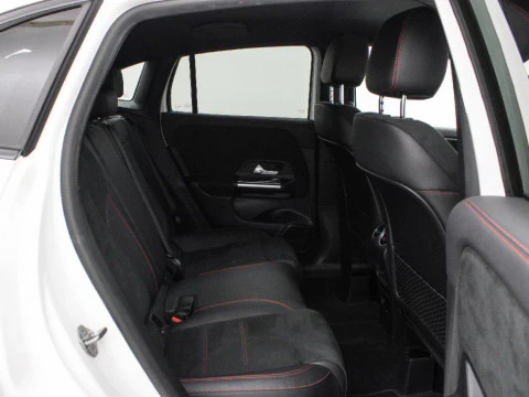 Mercedes-Benz GLA GLA 180