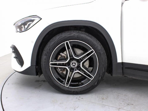 Mercedes-Benz GLA GLA 180