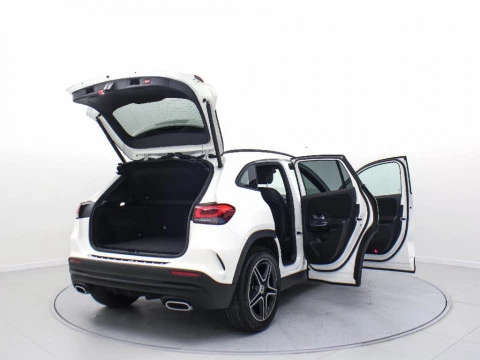 Mercedes-Benz GLA GLA 180