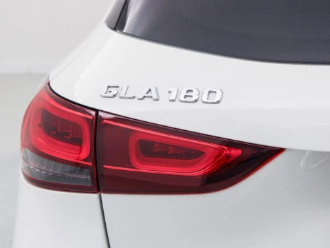 Mercedes-Benz GLA GLA 180