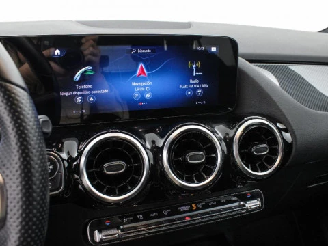 Mercedes-Benz GLA GLA 180