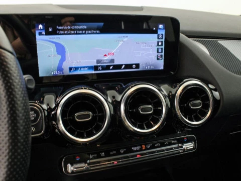 Mercedes-Benz GLA GLA 180