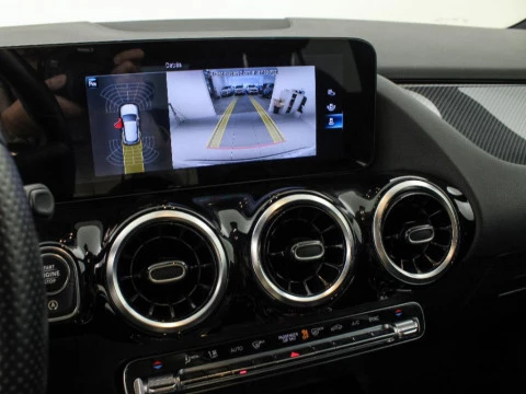 Mercedes-Benz GLA GLA 180