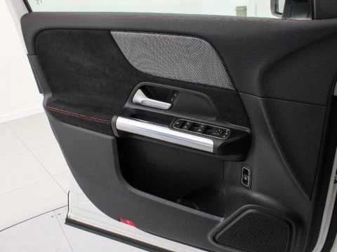 Mercedes-Benz GLA GLA 180