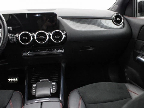 Mercedes-Benz GLA GLA 180