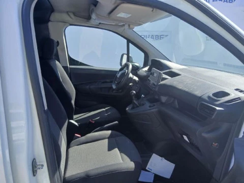 Peugeot Partner Pro Standard 600kg BlueHDi 100 CV 