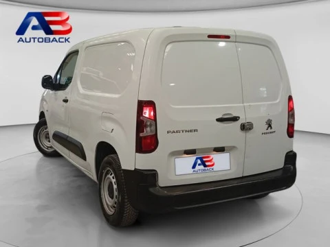 Peugeot Partner Pro Standard 600kg BlueHDi 100 CV 
