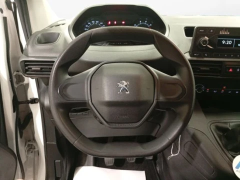Peugeot Partner Pro Standard 600kg BlueHDi 100 CV 