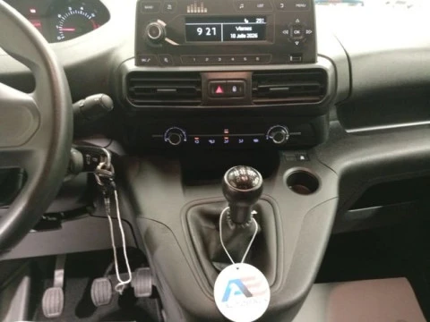 Peugeot Partner Pro Standard 600kg BlueHDi 100 CV 