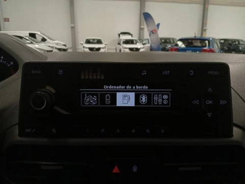 Peugeot Partner Pro Standard 600kg BlueHDi 100 CV 