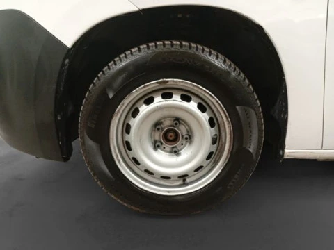 Peugeot Partner Pro Standard 600kg BlueHDi 100 CV 