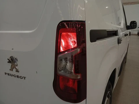 Peugeot Partner Pro Standard 600kg BlueHDi 100 CV 