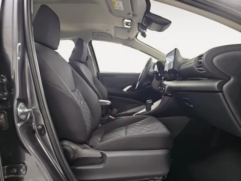 Toyota Yaris 1.5 120H Active Plus