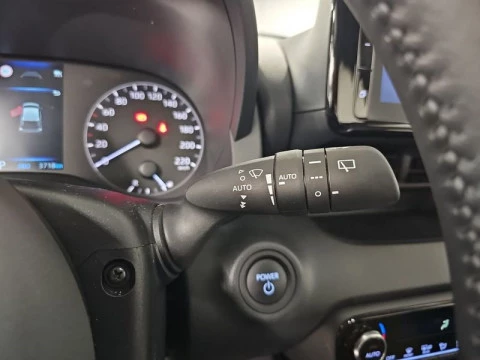 Toyota Yaris 1.5 120H Active Plus