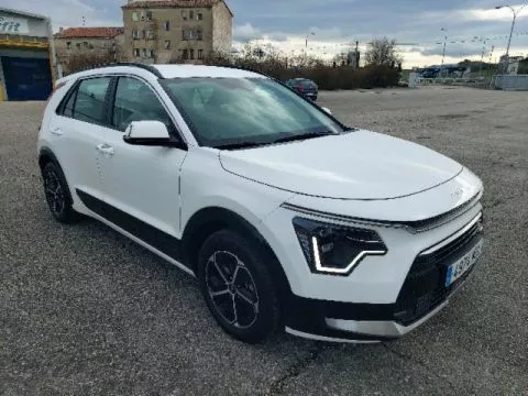 Kia Niro 1.6 GDi HEV 95kW (129CV) Drive