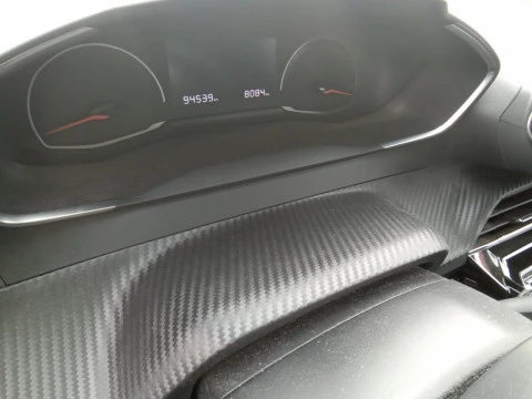 Peugeot 2008 Active BlueHDI 81kW (110CV)