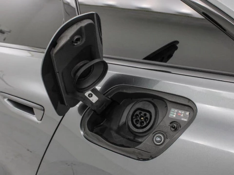 Audi A5 2.0 PHEV E-HYBRID QUA 220 BUSINESS AVANT 299 5P