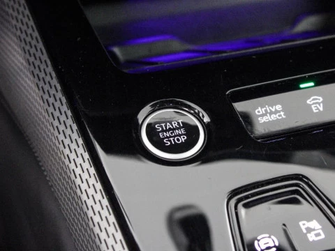 Audi A5 2.0 PHEV E-HYBRID QUA 220 BUSINESS AVANT 299 5P