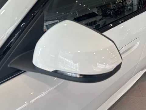 BMW iX2 eDrive20 150 kW (204 CV)