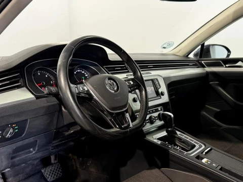Volkswagen Passat 2.0TDI ADVANCE DSG6 110KW