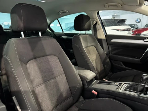 Volkswagen Passat 2.0TDI ADVANCE DSG6 110KW