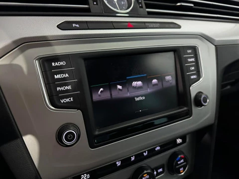 Volkswagen Passat 2.0TDI ADVANCE DSG6 110KW