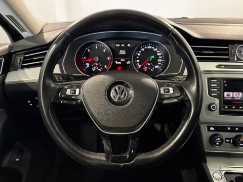 Volkswagen Passat 2.0TDI ADVANCE DSG6 110KW