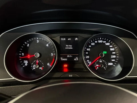 Volkswagen Passat 2.0TDI ADVANCE DSG6 110KW