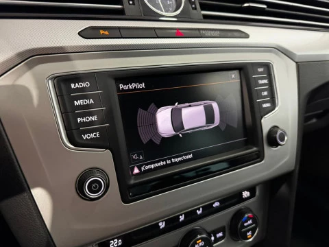 Volkswagen Passat 2.0TDI ADVANCE DSG6 110KW