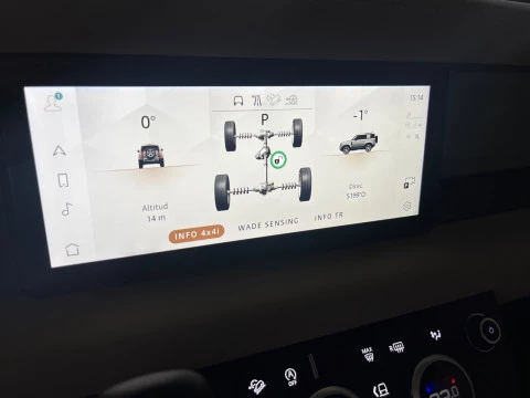 Land Rover Defender 3.0 D250 SE 110 Auto 4WD MHEV