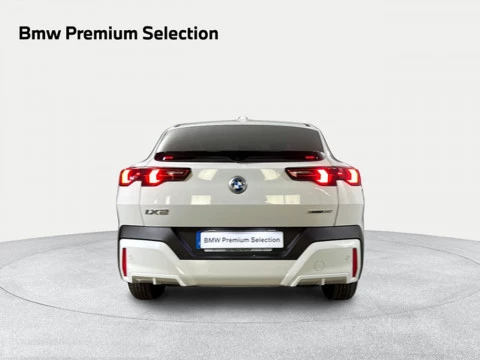 BMW iX2 xDrive30