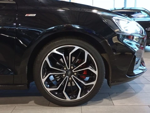 Ford Focus 1.0 Ecoboost MHEV 92kW ST-Line X