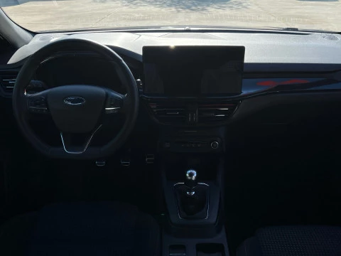 Ford Focus 1.0 Ecoboost MHEV 114kW ST-Line X