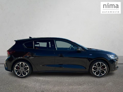 Ford Focus 1.0 Ecoboost MHEV 114kW ST-Line X
