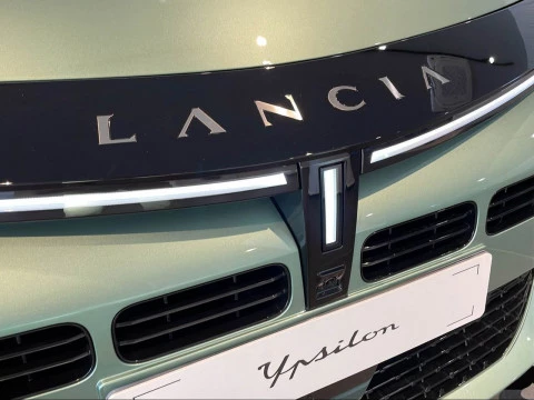 Lancia Ypsilon Ypsilon LX Elettrica 54kWh 115kW (156CV)