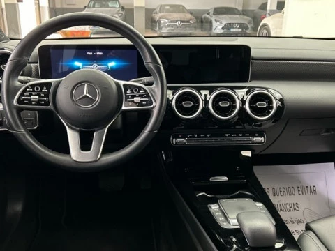 Mercedes-Benz CLA 200 d SB Progressive (EURO 6d)