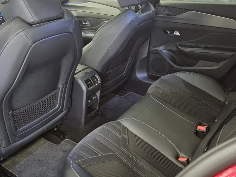 Peugeot 408 408 GT PHEV 180 e-EAT8