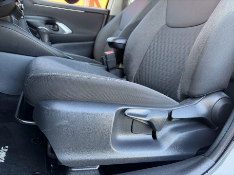 Toyota Yaris 120H Active Tech 85 kW (116 CV)