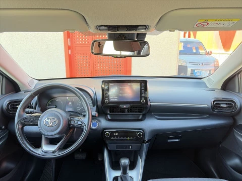 Toyota Yaris 120H Active Tech 85 kW (116 CV)