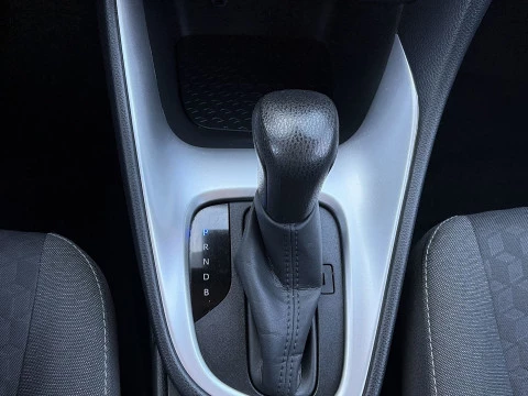 Toyota Yaris 120H Active Tech 85 kW (116 CV)