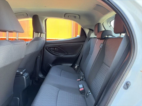 Toyota Yaris 120H Active Tech 85 kW (116 CV)