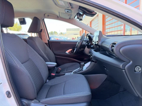 Toyota Yaris 120H Active Tech 85 kW (116 CV)