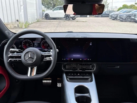 Mercedes-Benz CLA  250+ con tecnologia EQ