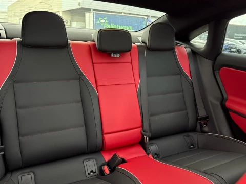 Mercedes-Benz CLA  250+ con tecnologia EQ