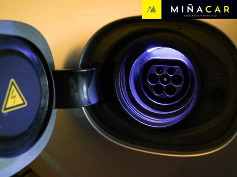 Volvo V90 T8 Inscription AWD Auto 299 kW (407 CV)