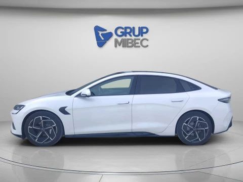 BYD SEAL BEV 83KWH DESIGN 313 4P