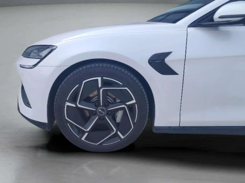 BYD SEAL BEV 83KWH DESIGN 313 4P